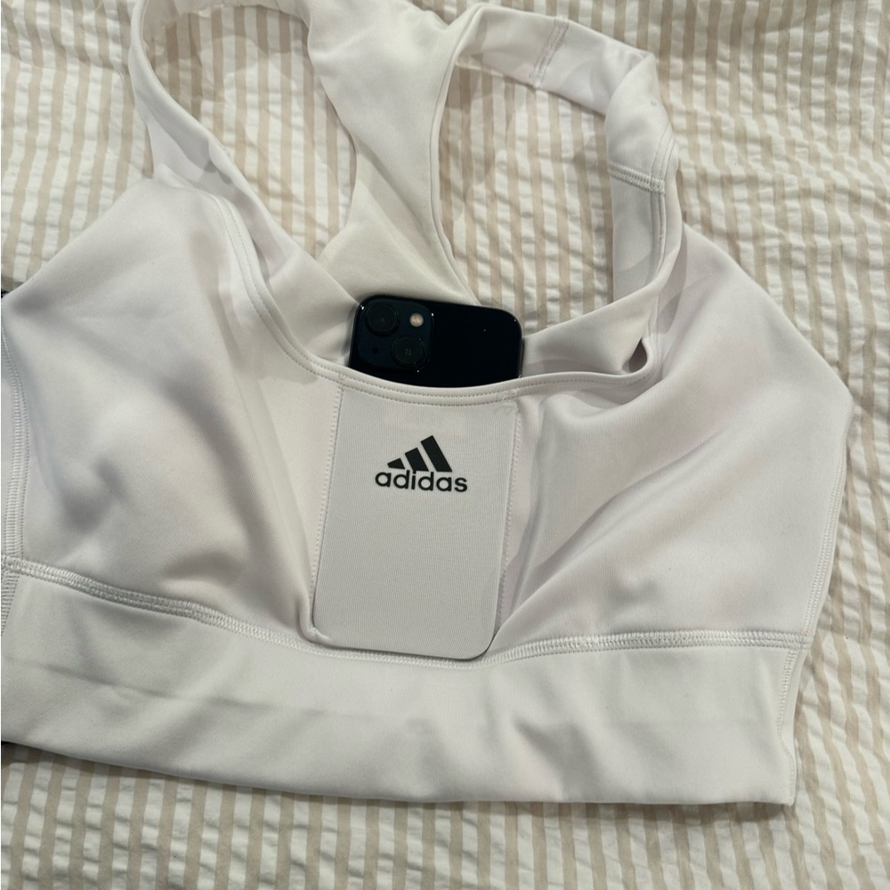 Adidas sports bra with pockets